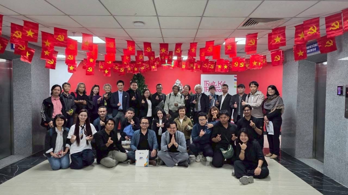 สานสัมพันธ์ทางการทูตไทย - เวียดนาม ๕๐ ปี ผ่านนิทรรศการ “Vietnam - Thailand Art Workshop Sharing Emotion” และกิจกรรมแลกเปลี่ยนเรียนรู้ศิลปะนานาชาติ (ART EXCHANGE) ณ สาธารณรัฐสังคมนิยมเวียดนาม