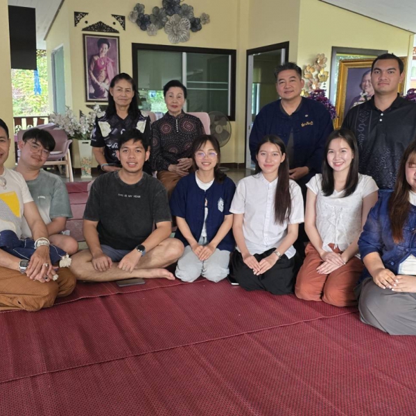 ศิลปินแห่งชาติ สาขาทัศนศิลป์ ที่เข้าร่วมมาตรการภาษีเพื่อสนับสนุนการซื้องานศิลปะ