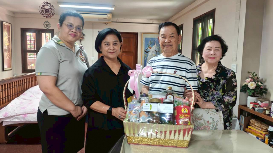 กองกองทุนส่งเสริมงานวัฒนธรรม เยี่ยมรองศาสตราจารย์ภิญโญ สุวรรณคีรี ศิลปินแห่งชาติ