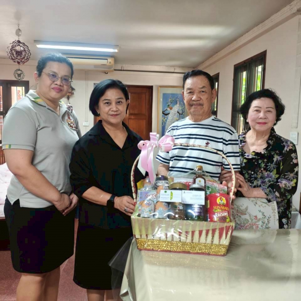 กองกองทุนส่งเสริมงานวัฒนธรรม เยี่ยมรองศาสตราจารย์ภิญโญ สุวรรณคีรี ศิลปินแห่งชาติ