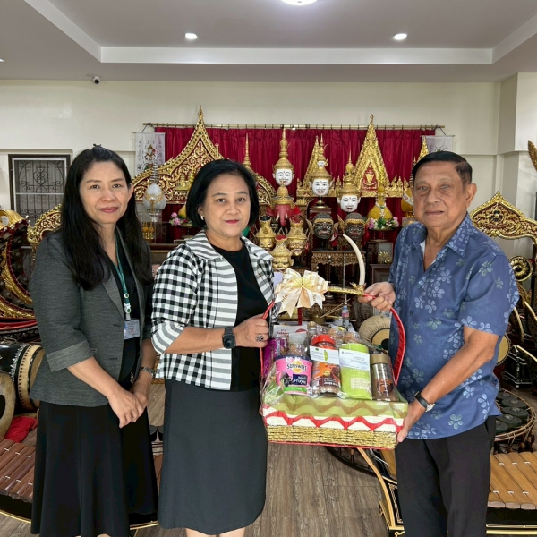 กองกองทุนส่งเสริมงานวัฒนธรรม เยี่ยมศิลปินแห่งชาติ ๒ ท่าน