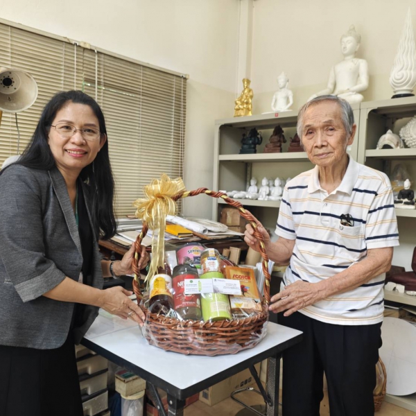 กองกองทุนส่งเสริมงานวัฒนธรรม เยี่ยมศิลปินแห่งชาติและผู้มีผลงานดีเด่นทางวัฒนธรรม ๒ ท่าน