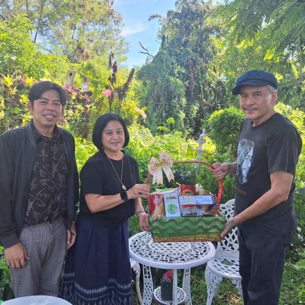 กองกองทุนส่งเสริมงานวัฒนธรรม เยี่ยมนายเรวัตร์ พันธุ์พิพัฒน์ ศิลปินแห่งชาติ