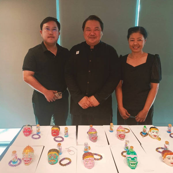 กรมส่งเสริมวัฒนธรรมร่วมพิธีปิดโครงการฝึกอบรมเชิงปฏิบัติการเสริมสร้างทักษะอาชีพด้านทัศนศิลป์ เพื่อการสร้างสรรค์ผลงานศิลปะและต่อยอดสู่เศรษฐกิจสร้างสรรค์