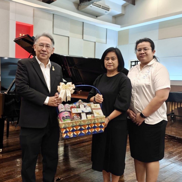 กองกองทุนส่งเสริมงานวัฒนธรรม เยี่ยมศาสตราจารย์ณรงค์ฤทธิ์ ธรรมบุตร ศิลปินแห่งชาติ