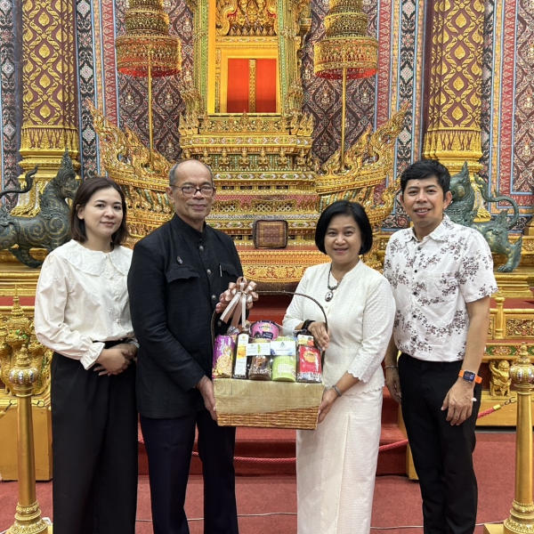 กองกองทุนส่งเสริมงานวัฒนธรรม เยี่ยมศิลปินแห่งชาติ ๒ ท่าน
