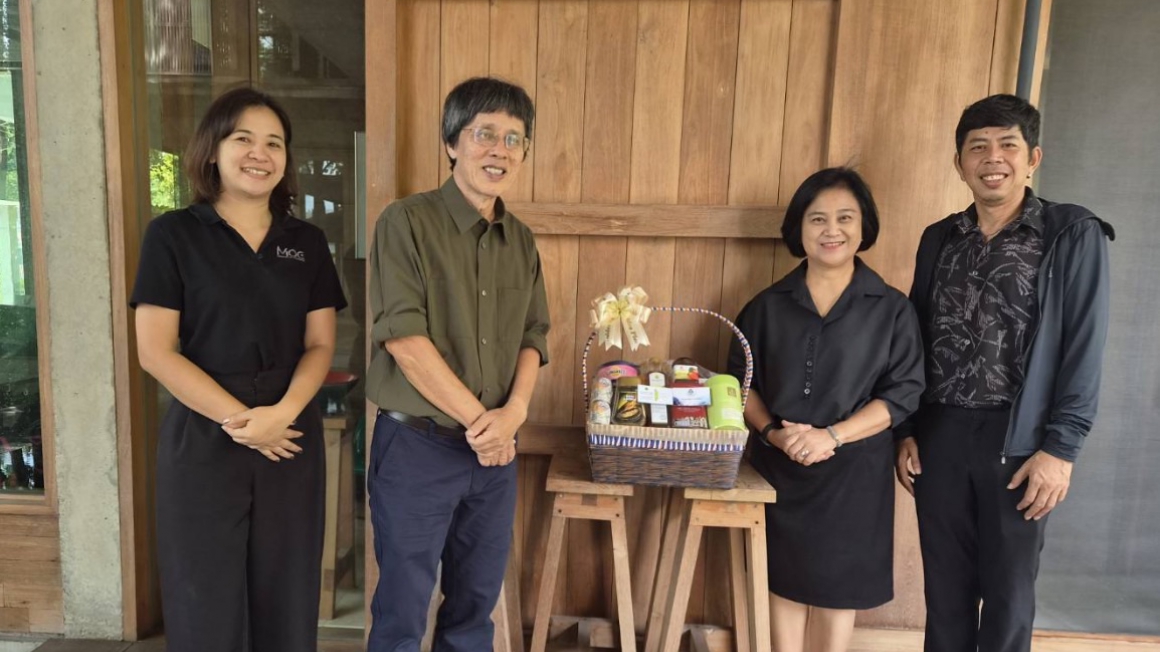 กองกองทุนส่งเสริมงานวัฒนธรรม เยี่ยมนายชาตรี ลดาลลิตสกุล ศิลปินแห่งชาติ
