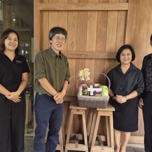 กองกองทุนส่งเสริมงานวัฒนธรรม เยี่ยมนายชาตรี ลดาลลิตสกุล ศิลปินแห่งชาติ