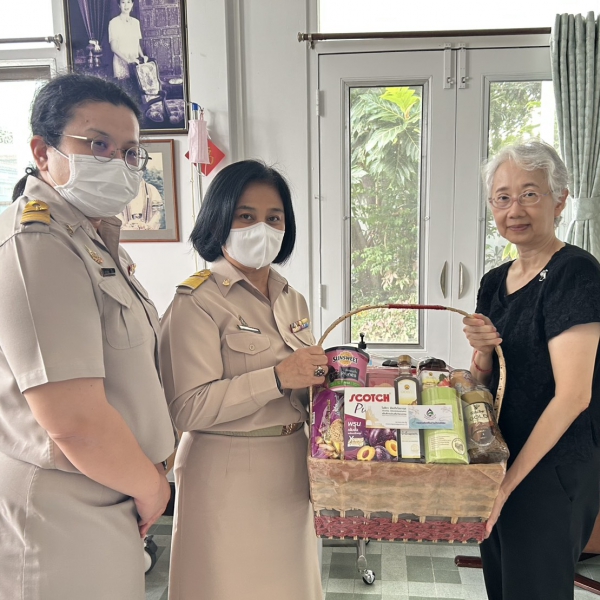 กองกองทุนส่งเสริมงานวัฒนธรรม เยี่ยมนางอารีย์ จันเกษม ศิลปินแห่งชาติ