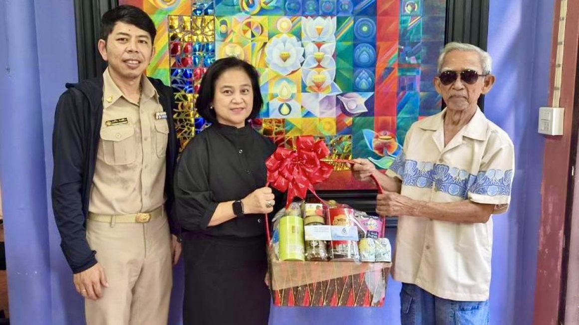 กองกองทุนส่งเสริมงานวัฒนธรรม เยี่ยมศิลปินแห่งชาติ ๒ ท่าน